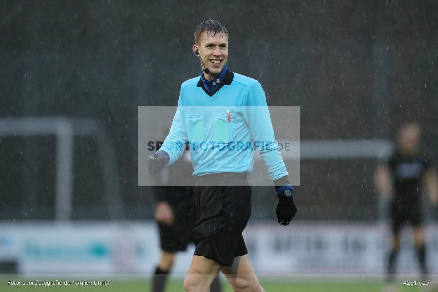 Schiedsrichter, Hannes Hemrich, Kunstrasenspielfeld, Frammersbach, 06.02.2022, BFV, sport, action, Februar 2022, Saison 2021/2022, Bezirksfreundschaftsspiele, TSV, TUS, TSV Karlburg, TuS Frammersbach - Bild-ID: 2317620