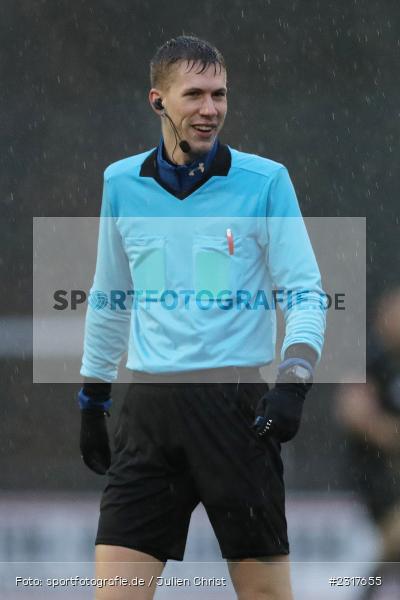 Schiedsrichter, Hannes Hemrich, Kunstrasenspielfeld, Frammersbach, 06.02.2022, BFV, sport, action, Februar 2022, Saison 2021/2022, Bezirksfreundschaftsspiele, TSV, TUS, TSV Karlburg, TuS Frammersbach - Bild-ID: 2317655