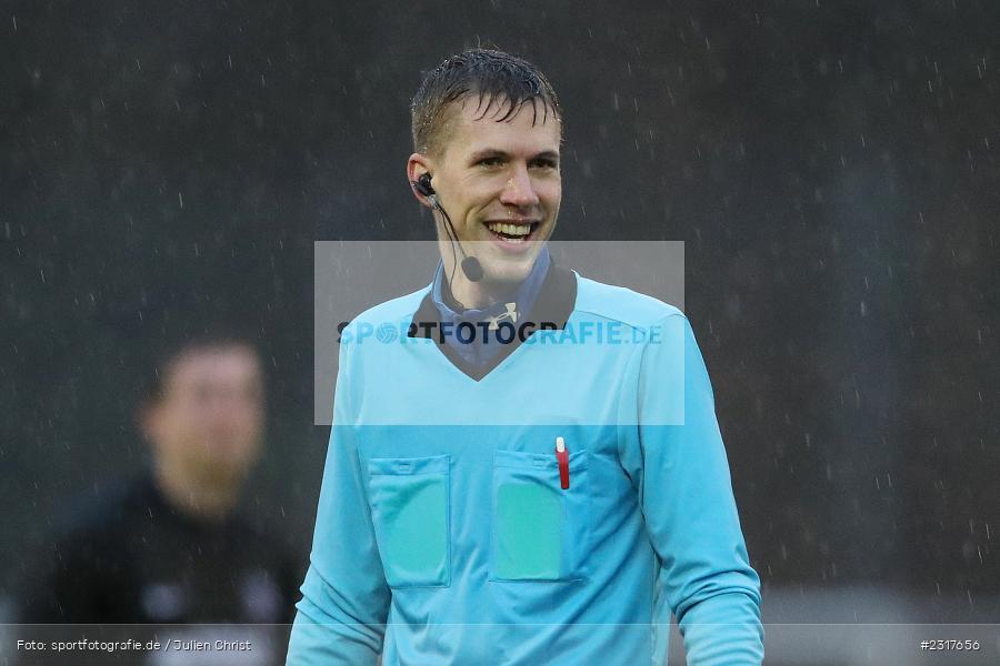 Schiedsrichter, Hannes Hemrich, Kunstrasenspielfeld, Frammersbach, 06.02.2022, BFV, sport, action, Februar 2022, Saison 2021/2022, Bezirksfreundschaftsspiele, TSV, TUS, TSV Karlburg, TuS Frammersbach - Bild-ID: 2317656 Schiedsrichter, Hannes Hemrich, Kunstrasenspielfeld, Frammersbach, 06.02.2022, BFV, sport, action, Februar 2022, Saison 2021/2022, Bezirksfreundschaftsspiele, TSV, TUS, TSV Karlburg, TuS Frammersbach - Bild-ID: 2317656