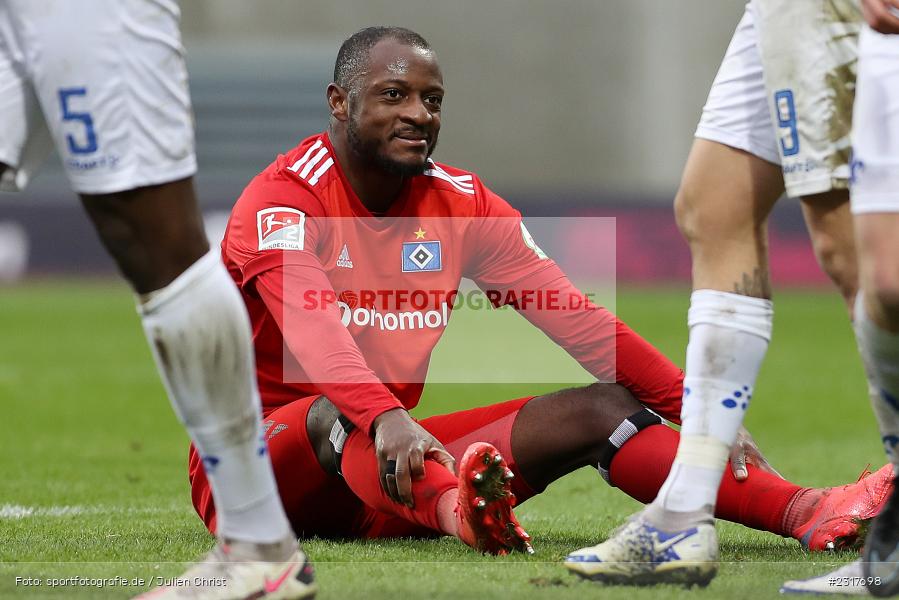 David Kinsombi, Merck-Stadion am Böllenfalltor, Darmstadt, 06.02.2022, DFL, sport, action, Februar 2022, Saison 2021/2022, 2. Bundesliga, HSV, SV98, Hamburger SV, SV Darmstadt 98 - Bild-ID: 2317698 David Kinsombi, Merck-Stadion am Böllenfalltor, Darmstadt, 06.02.2022, DFL, sport, action, Februar 2022, Saison 2021/2022, 2. Bundesliga, HSV, SV98, Hamburger SV, SV Darmstadt 98 - Bild-ID: 2317698