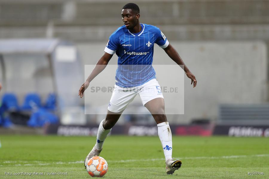 Patric Pfeiffer, Merck-Stadion am Böllenfalltor, Darmstadt, 06.02.2022, DFL, sport, action, Februar 2022, Saison 2021/2022, 2. Bundesliga, HSV, SV98, Hamburger SV, SV Darmstadt 98 - Bild-ID: 2317708