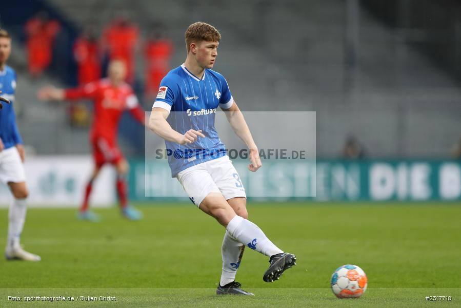Clemens Riedel, Merck-Stadion am Böllenfalltor, Darmstadt, 06.02.2022, DFL, sport, action, Februar 2022, Saison 2021/2022, 2. Bundesliga, HSV, SV98, Hamburger SV, SV Darmstadt 98 - Bild-ID: 2317710 Clemens Riedel, Merck-Stadion am Böllenfalltor, Darmstadt, 06.02.2022, DFL, sport, action, Februar 2022, Saison 2021/2022, 2. Bundesliga, HSV, SV98, Hamburger SV, SV Darmstadt 98 - Bild-ID: 2317710