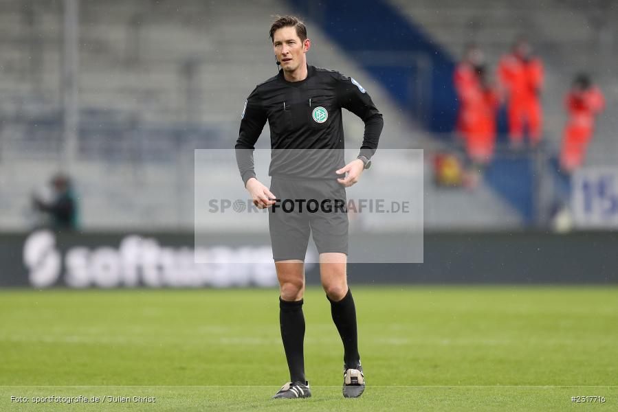 Dr. Matthias Jöllenbeck, Merck-Stadion am Böllenfalltor, Darmstadt, 06.02.2022, DFL, sport, action, Februar 2022, Saison 2021/2022, 2. Bundesliga, HSV, SV98, Hamburger SV, SV Darmstadt 98 - Bild-ID: 2317716 Dr. Matthias Jöllenbeck, Merck-Stadion am Böllenfalltor, Darmstadt, 06.02.2022, DFL, sport, action, Februar 2022, Saison 2021/2022, 2. Bundesliga, HSV, SV98, Hamburger SV, SV Darmstadt 98 - Bild-ID: 2317716