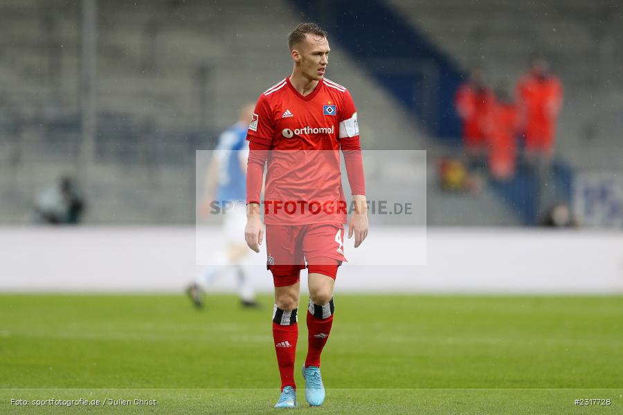 Sebastian Schonlau, Merck-Stadion am Böllenfalltor, Darmstadt, 06.02.2022, DFL, sport, action, Februar 2022, Saison 2021/2022, 2. Bundesliga, HSV, SV98, Hamburger SV, SV Darmstadt 98 - Bild-ID: 2317728 Sebastian Schonlau, Merck-Stadion am Böllenfalltor, Darmstadt, 06.02.2022, DFL, sport, action, Februar 2022, Saison 2021/2022, 2. Bundesliga, HSV, SV98, Hamburger SV, SV Darmstadt 98 - Bild-ID: 2317728