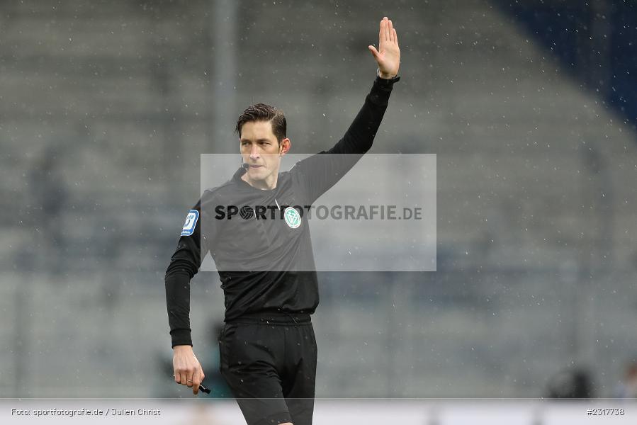 Dr. Matthias Jöllenbeck, Merck-Stadion am Böllenfalltor, Darmstadt, 06.02.2022, DFL, sport, action, Februar 2022, Saison 2021/2022, 2. Bundesliga, HSV, SV98, Hamburger SV, SV Darmstadt 98 - Bild-ID: 2317738 Dr. Matthias Jöllenbeck, Merck-Stadion am Böllenfalltor, Darmstadt, 06.02.2022, DFL, sport, action, Februar 2022, Saison 2021/2022, 2. Bundesliga, HSV, SV98, Hamburger SV, SV Darmstadt 98 - Bild-ID: 2317738