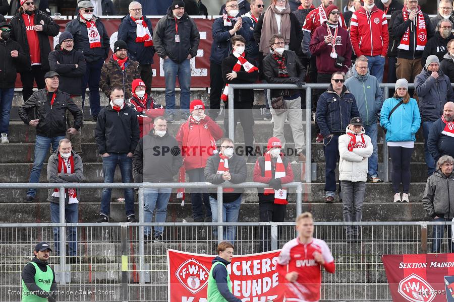 Fans, FLYERALARM Arena, Würzburg, 12.02.2022, DFL, sport, action, Februar 2022, Saison 2021/2022, 3. Liga, MSV, FWK, MSV Duisburg, FC Würzburger Kickers - Bild-ID: 2317995