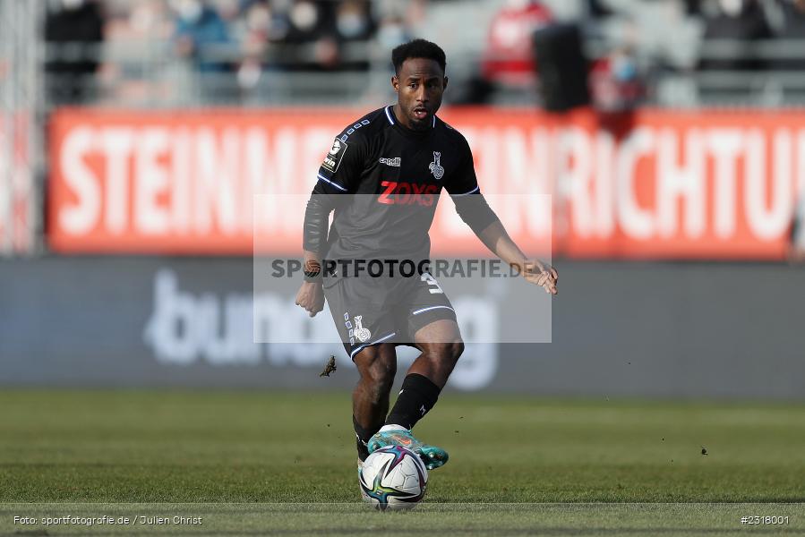 John Yeboah, FLYERALARM Arena, Würzburg, 12.02.2022, DFL, sport, action, Februar 2022, Saison 2021/2022, 3. Liga, MSV, FWK, MSV Duisburg, FC Würzburger Kickers - Bild-ID: 2318001