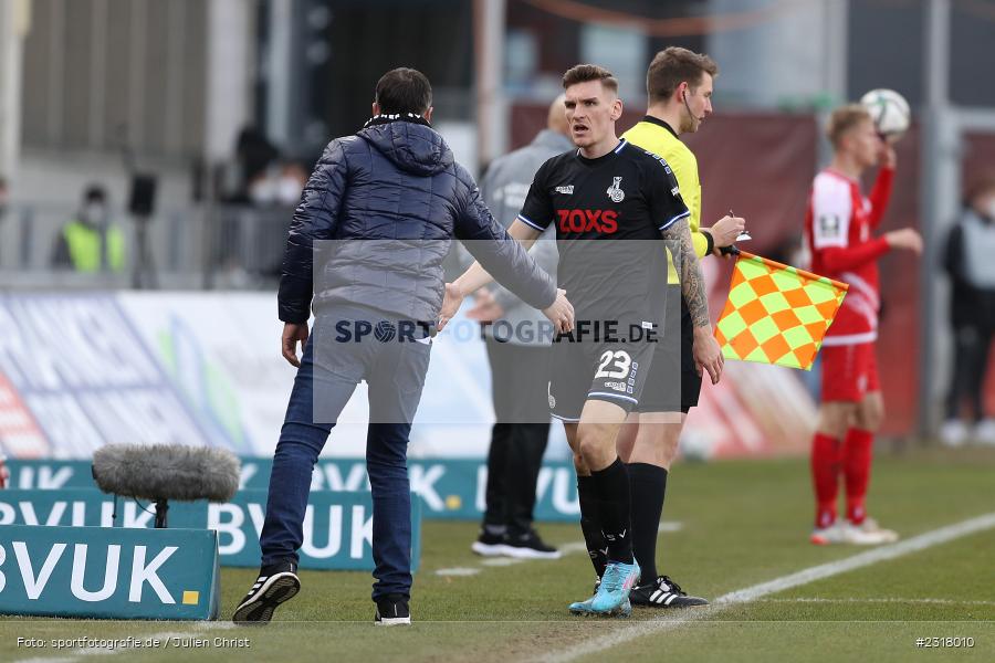 Niclas Stierlin, FLYERALARM Arena, Würzburg, 12.02.2022, DFL, sport, action, Februar 2022, Saison 2021/2022, 3. Liga, MSV, FWK, MSV Duisburg, FC Würzburger Kickers - Bild-ID: 2318010