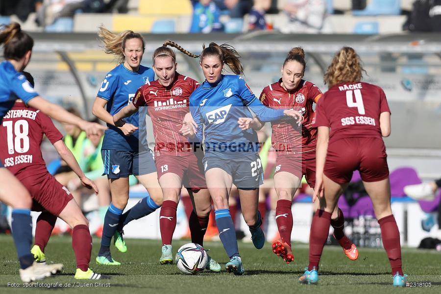Jule Brand, Dietmar-Hopp-Stadion, Hoffenheim, 13.02.2022, DFB, sport, action, Februar 2022, Saison 2021/2022, FLYERALARM Frauen-Bundesliga, FFBL, SGS, TSG, SGS Essen, TSG 1899 Hoffenheim - Bild-ID: 2318105
