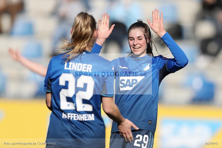 Sarai Linder, Dietmar-Hopp-Stadion, Hoffenheim, 13.02.2022, DFB, sport, action, Februar 2022, Saison 2021/2022, FLYERALARM Frauen-Bundesliga, FFBL, SGS, TSG, SGS Essen, TSG 1899 Hoffenheim - Bild-ID: 2318113 Sarai Linder, Dietmar-Hopp-Stadion, Hoffenheim, 13.02.2022, DFB, sport, action, Februar 2022, Saison 2021/2022, FLYERALARM Frauen-Bundesliga, FFBL, SGS, TSG, SGS Essen, TSG 1899 Hoffenheim - Bild-ID: 2318113