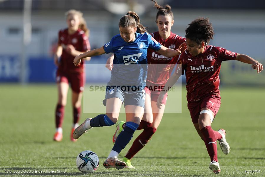 Petra Kocsán, Dietmar-Hopp-Stadion, Hoffenheim, 13.02.2022, DFB, sport, action, Februar 2022, Saison 2021/2022, FLYERALARM Frauen-Bundesliga, FFBL, SGS, TSG, SGS Essen, TSG 1899 Hoffenheim - Bild-ID: 2318154