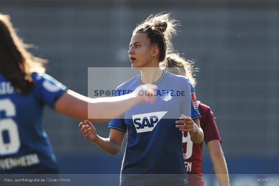 Franziska Harsch, Dietmar-Hopp-Stadion, Hoffenheim, 13.02.2022, DFB, sport, action, Februar 2022, Saison 2021/2022, FLYERALARM Frauen-Bundesliga, FFBL, SGS, TSG, SGS Essen, TSG 1899 Hoffenheim - Bild-ID: 2318176