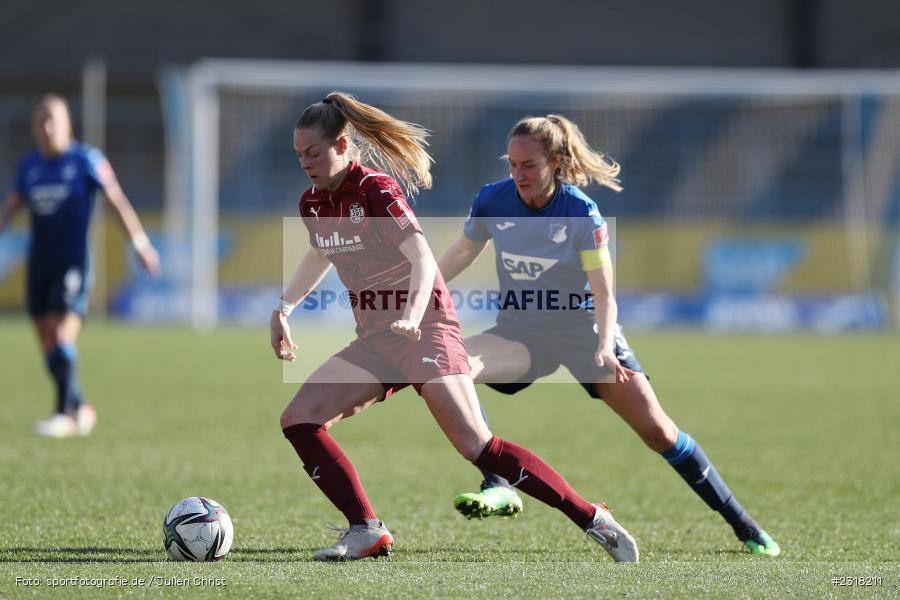 Jill Baijings, Dietmar-Hopp-Stadion, Hoffenheim, 13.02.2022, DFB, sport, action, Februar 2022, Saison 2021/2022, FLYERALARM Frauen-Bundesliga, FFBL, SGS, TSG, SGS Essen, TSG 1899 Hoffenheim - Bild-ID: 2318211