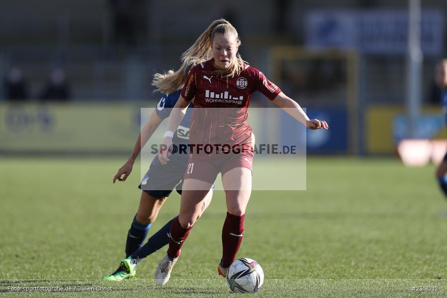 Jill Baijings, Dietmar-Hopp-Stadion, Hoffenheim, 13.02.2022, DFB, sport, action, Februar 2022, Saison 2021/2022, FLYERALARM Frauen-Bundesliga, FFBL, SGS, TSG, SGS Essen, TSG 1899 Hoffenheim - Bild-ID: 2318212