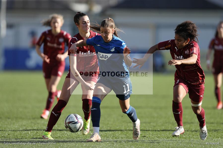 Petra Kocsán, Dietmar-Hopp-Stadion, Hoffenheim, 13.02.2022, DFB, sport, action, Februar 2022, Saison 2021/2022, FLYERALARM Frauen-Bundesliga, FFBL, SGS, TSG, SGS Essen, TSG 1899 Hoffenheim - Bild-ID: 2318214