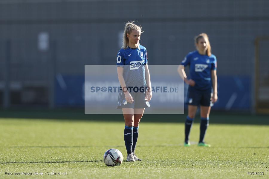 Judith Steinert, Dietmar-Hopp-Stadion, Hoffenheim, 13.02.2022, DFB, sport, action, Februar 2022, Saison 2021/2022, FLYERALARM Frauen-Bundesliga, FFBL, SGS, TSG, SGS Essen, TSG 1899 Hoffenheim - Bild-ID: 2318225