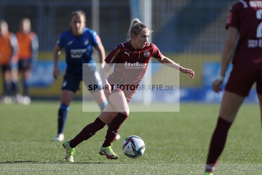 Elisa Senß, Dietmar-Hopp-Stadion, Hoffenheim, 13.02.2022, DFB, sport, action, Februar 2022, Saison 2021/2022, FLYERALARM Frauen-Bundesliga, FFBL, SGS, TSG, SGS Essen, TSG 1899 Hoffenheim - Bild-ID: 2318243