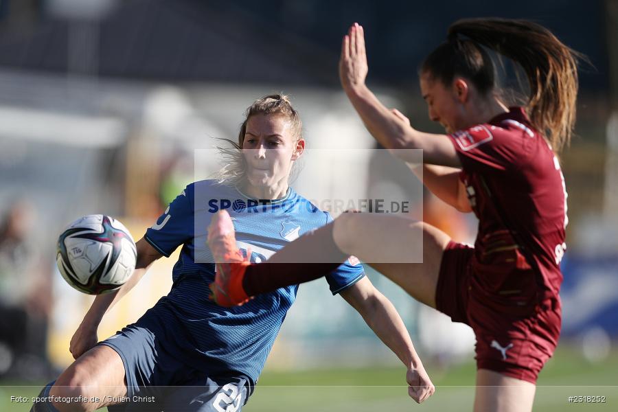 Sarai Linder, Dietmar-Hopp-Stadion, Hoffenheim, 13.02.2022, DFB, sport, action, Februar 2022, Saison 2021/2022, FLYERALARM Frauen-Bundesliga, FFBL, SGS, TSG, SGS Essen, TSG 1899 Hoffenheim - Bild-ID: 2318252 Sarai Linder, Dietmar-Hopp-Stadion, Hoffenheim, 13.02.2022, DFB, sport, action, Februar 2022, Saison 2021/2022, FLYERALARM Frauen-Bundesliga, FFBL, SGS, TSG, SGS Essen, TSG 1899 Hoffenheim - Bild-ID: 2318252