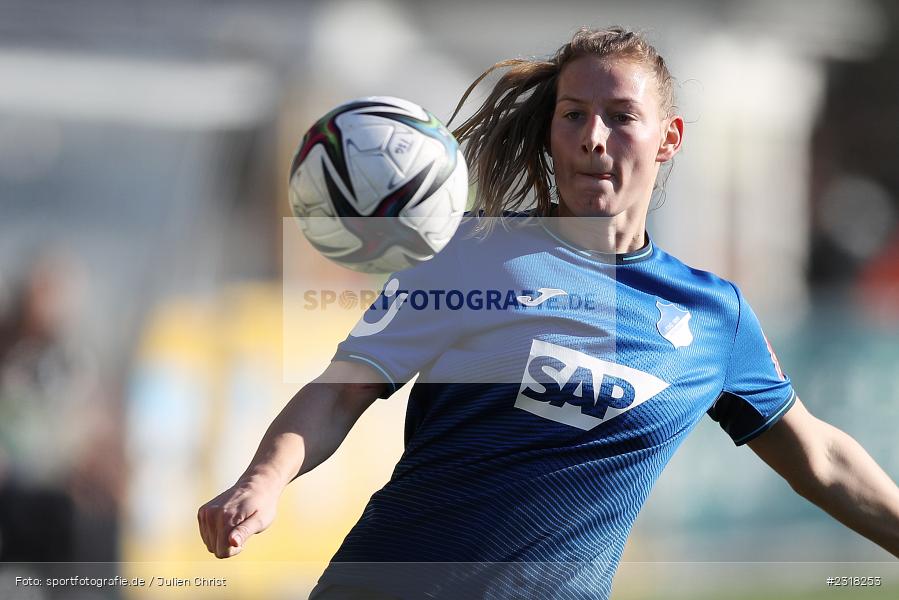 Sarai Linder, Dietmar-Hopp-Stadion, Hoffenheim, 13.02.2022, DFB, sport, action, Februar 2022, Saison 2021/2022, FLYERALARM Frauen-Bundesliga, FFBL, SGS, TSG, SGS Essen, TSG 1899 Hoffenheim - Bild-ID: 2318253 Sarai Linder, Dietmar-Hopp-Stadion, Hoffenheim, 13.02.2022, DFB, sport, action, Februar 2022, Saison 2021/2022, FLYERALARM Frauen-Bundesliga, FFBL, SGS, TSG, SGS Essen, TSG 1899 Hoffenheim - Bild-ID: 2318253