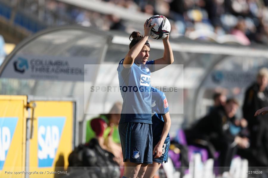 Nicole Billa, Dietmar-Hopp-Stadion, Hoffenheim, 13.02.2022, DFB, sport, action, Februar 2022, Saison 2021/2022, FLYERALARM Frauen-Bundesliga, FFBL, SGS, TSG, SGS Essen, TSG 1899 Hoffenheim - Bild-ID: 2318268