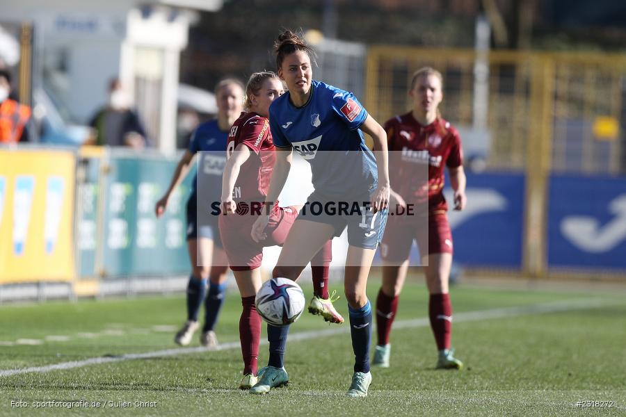 Franziska Harsch, Dietmar-Hopp-Stadion, Hoffenheim, 13.02.2022, DFB, sport, action, Februar 2022, Saison 2021/2022, FLYERALARM Frauen-Bundesliga, FFBL, SGS, TSG, SGS Essen, TSG 1899 Hoffenheim - Bild-ID: 2318272