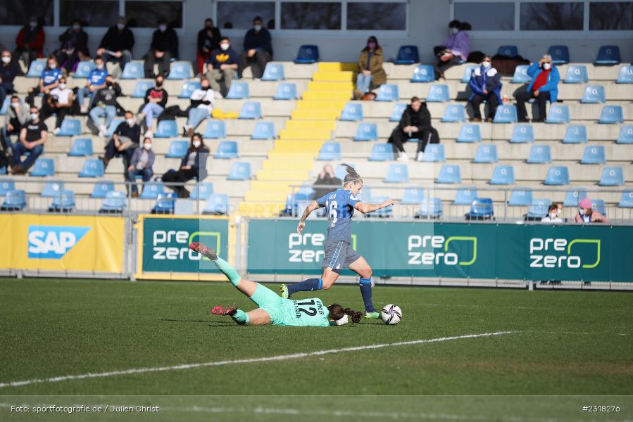 Nicole Billa, Dietmar-Hopp-Stadion, Hoffenheim, 13.02.2022, DFB, sport, action, Februar 2022, Saison 2021/2022, FLYERALARM Frauen-Bundesliga, FFBL, SGS, TSG, SGS Essen, TSG 1899 Hoffenheim - Bild-ID: 2318276 Nicole Billa, Dietmar-Hopp-Stadion, Hoffenheim, 13.02.2022, DFB, sport, action, Februar 2022, Saison 2021/2022, FLYERALARM Frauen-Bundesliga, FFBL, SGS, TSG, SGS Essen, TSG 1899 Hoffenheim - Bild-ID: 2318276