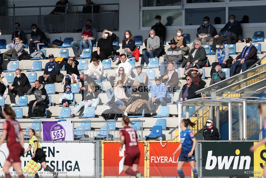 Zuschauer, Dietmar-Hopp-Stadion, Hoffenheim, 13.02.2022, DFB, sport, action, Februar 2022, Saison 2021/2022, FLYERALARM Frauen-Bundesliga, FFBL, SGS, TSG, SGS Essen, TSG 1899 Hoffenheim - Bild-ID: 2318284