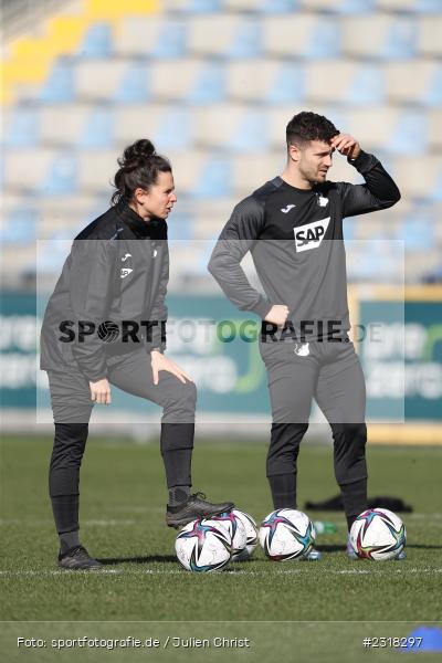 Dietmar-Hopp-Stadion, Hoffenheim, 13.02.2022, DFB, sport, action, Februar 2022, Saison 2021/2022, FLYERALARM Frauen-Bundesliga, FFBL, SGS, TSG, SGS Essen, TSG 1899 Hoffenheim - Bild-ID: 2318297 Dietmar-Hopp-Stadion, Hoffenheim, 13.02.2022, DFB, sport, action, Februar 2022, Saison 2021/2022, FLYERALARM Frauen-Bundesliga, FFBL, SGS, TSG, SGS Essen, TSG 1899 Hoffenheim - Bild-ID: 2318297