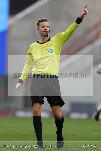 Schiedsrichter, Dr. Arne Aarnink, Merck-Stadion, Darmstadt, 20.02.2022, DFL, sport, action, Februar 2022, Saison 2021/2022, 2. Bundesliga, FCH, SV98, FC Hansa Rostock, SV Darmstadt 98 - Bild-ID: 2318947 Schiedsrichter, Dr. Arne Aarnink, Merck-Stadion, Darmstadt, 20.02.2022, DFL, sport, action, Februar 2022, Saison 2021/2022, 2. Bundesliga, FCH, SV98, FC Hansa Rostock, SV Darmstadt 98 - Bild-ID: 2318947