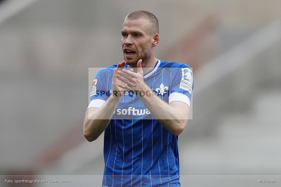 Hände, Arme, gestikuliert, Thomas Isherwood, Merck-Stadion, Darmstadt, 20.02.2022, DFL, sport, action, Februar 2022, Saison 2021/2022, 2. Bundesliga, FCH, SV98, FC Hansa Rostock, SV Darmstadt 98 - Bild-ID: 2318988 Hände, Arme, gestikuliert, Thomas Isherwood, Merck-Stadion, Darmstadt, 20.02.2022, DFL, sport, action, Februar 2022, Saison 2021/2022, 2. Bundesliga, FCH, SV98, FC Hansa Rostock, SV Darmstadt 98 - Bild-ID: 2318988