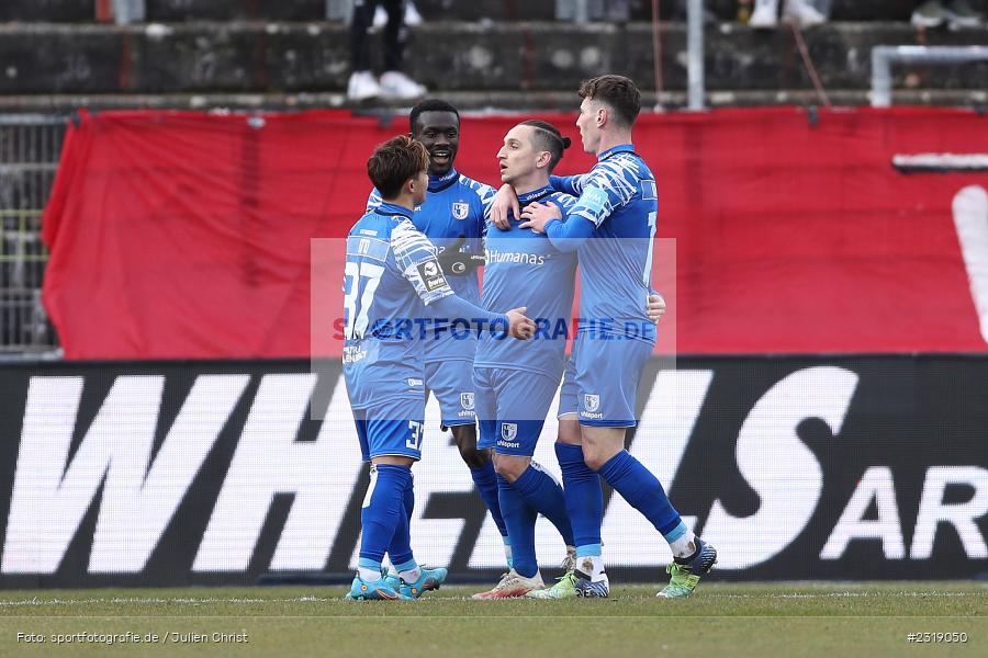 Baris Atik, FLYERALARM Arena, Würzburg, 26.02.2022, DFL, sport, action, Februar 2022, Saison 2021/2022, 3. Liga, FCM, FWK, 1. FC Magdeburg, FC Würzburger Kickers - Bild-ID: 2319050