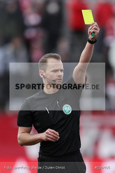 DFB, Schiedsrichter, Gelbe Karte, Patrick Schwengers, FLYERALARM Arena, Würzburg, 26.02.2022, DFL, sport, action, Februar 2022, Saison 2021/2022, 3. Liga, FCM, FWK, 1. FC Magdeburg, FC Würzburger Kickers - Bild-ID: 2319105