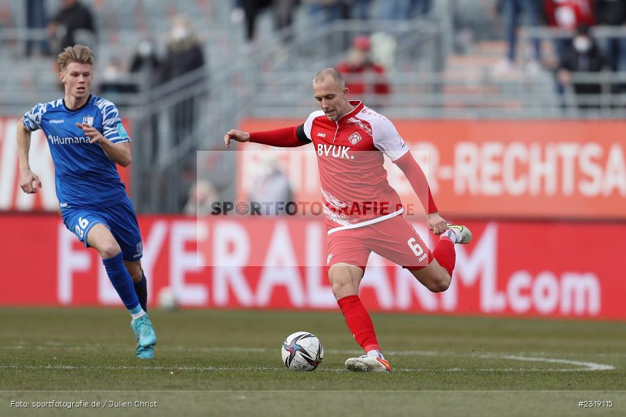 Tobias Kraulich, FLYERALARM Arena, Würzburg, 26.02.2022, DFL, sport, action, Februar 2022, Saison 2021/2022, 3. Liga, FCM, FWK, 1. FC Magdeburg, FC Würzburger Kickers - Bild-ID: 2319115