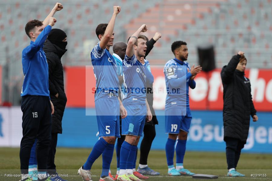 Jubel, Fans, Connor Krempicki, FLYERALARM Arena, Würzburg, 26.02.2022, DFL, sport, action, Februar 2022, Saison 2021/2022, 3. Liga, FCM, FWK, 1. FC Magdeburg, FC Würzburger Kickers - Bild-ID: 2319133
