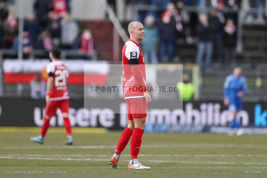 Enttäuscht, Irritiert, Tobias Kraulich, FLYERALARM Arena, Würzburg, 26.02.2022, DFL, sport, action, Februar 2022, Saison 2021/2022, 3. Liga, FCM, FWK, 1. FC Magdeburg, FC Würzburger Kickers - Bild-ID: 2319144