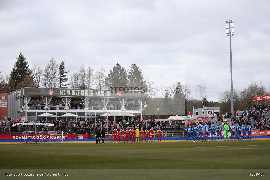 Transparent, Walter Rösner, Schweigeminute, FLYERALARM Arena, Würzburg, 26.02.2022, DFL, sport, action, Februar 2022, Saison 2021/2022, 3. Liga, FCM, FWK, 1. FC Magdeburg, FC Würzburger Kickers - Bild-ID: 2319157