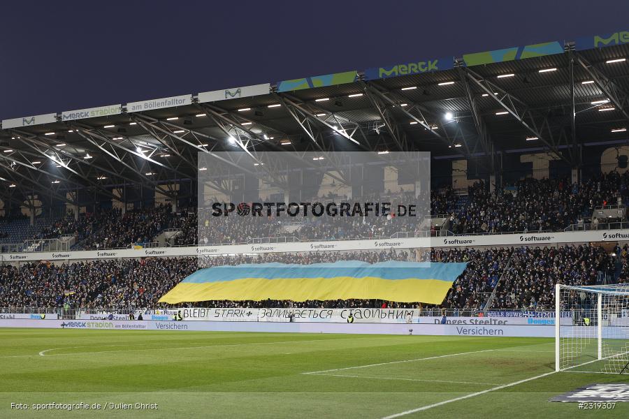 Fans, Ukraine, Merck-Stadion, Darmstadt, 04.03.2022, DFL, sport, action, März 2022, Saison 2021/2022, 2. Bundesliga, FCH, D98, SVD, 1. FC Heidenheim 1846, SV Darmstadt 98 - Bild-ID: 2319307