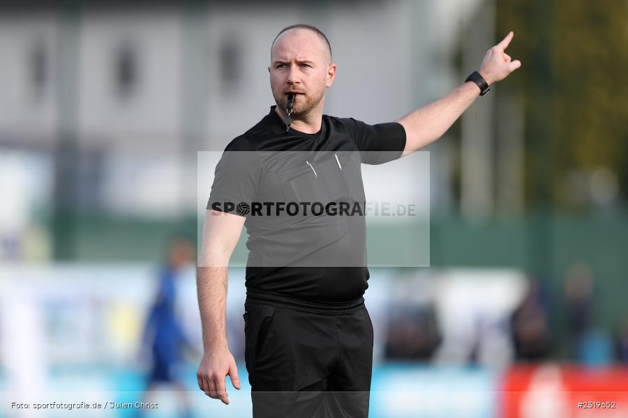 Schiedsrichter, Daniel Losinski, Main-Echo Arena, Alzenau, 05.03.2022, HEL, sport, action, März 2022, Saison 2021/2022, Abstiegsrunde, Lotto Hessenliga, TGF, FCB, Türk Gücü Friedberg, FC Bayern Alzenau - Bild-ID: 2319652