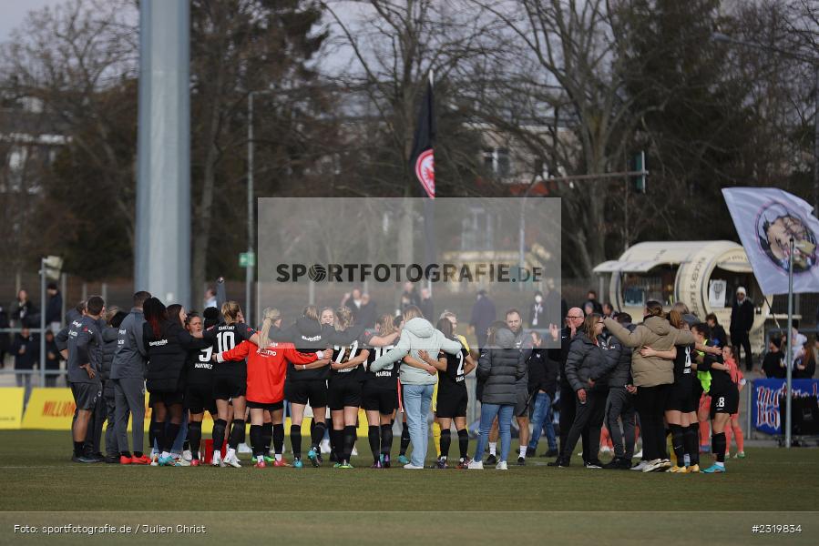 Mannschaftskreis, Team, Stadion am Brentanobad, Frankfurt, 05.03.2022, DFB, sport, action, März 2022, Saison 2021/2022, Frauen, Bundesliga, FFBL, FLYERALARM Frauen-Bundesliga, TSG, SGE, TSG Hoffenheim, Eintracht Frankfurt - Bild-ID: 2319834