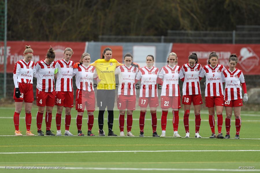 Ukraine, Solidarität, Schweigeminute, Soccergirl Sportpark, Würzburg, 06.03.2022, BFV, sport, action, März 2022, Saison 2021/2022, Frauen-RL Süd Staffel 2, Regionalliga Frauen, SVF, FWK, SV Frauenbiburg, FC Würzburger Kickers - Bild-ID: 2319890