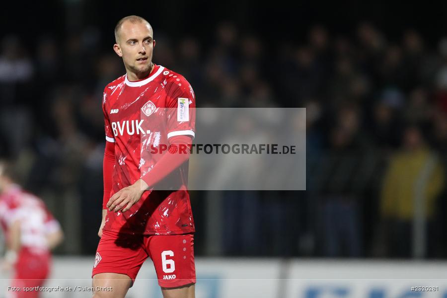 Tobias Kraulich, Willy-Sachs-Stadion, Schweinfurt, 08.03.2022, BFV, sport, action, März 2022, Saison 2021/2022, Verbandspokal, Viertelfinale, Toto-Pokal, FWK, FC05, FC Würzburger Kickers, 1. FC Schweinfurt 05 - Bild-ID: 2320281