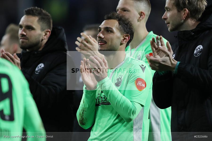 Hände, Arme, gestikuliert, Ahmed Kutucu, Merck-Stadion am Böllenfalltor, Darmstadt, 11.03.2022, DFL, sport, action, März 2022, Saison 2021/2022, 2. Bundesliga, SVS, D98, SV Sandhausen, SV Darmstadt 98 - Bild-ID: 2320686