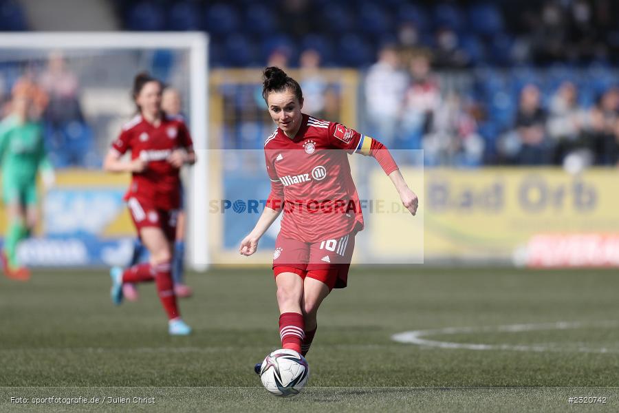 Lina Magull, Dietmar-Hopp-Stadion, Hoffenheim, 12.03.2022, DFB, sport, action, März 2022, Saison 2021/2022, FLYERALARM, Bundesliga, Frauen, FFBL, FLYERALARM Frauen-Bundesliga, FCB, TSG, FC Bayern München, TSG Hoffenheim - Bild-ID: 2320742