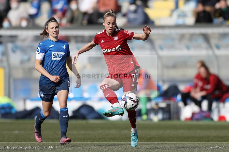 Giulia Gwinn, Dietmar-Hopp-Stadion, Hoffenheim, 12.03.2022, DFB, sport, action, März 2022, Saison 2021/2022, FLYERALARM, Bundesliga, Frauen, FFBL, FLYERALARM Frauen-Bundesliga, FCB, TSG, FC Bayern München, TSG Hoffenheim - Bild-ID: 2320776