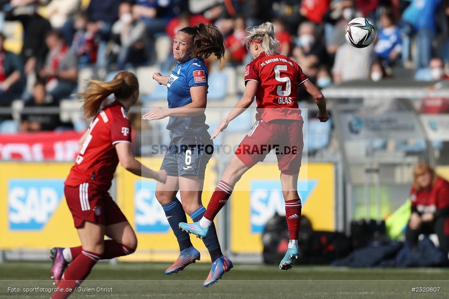 Dietmar-Hopp-Stadion Tine De Caigny, Hoffenheim, 12.03.2022, DFB, sport, action, März 2022, Saison 2021/2022, FLYERALARM, Bundesliga, Frauen, FFBL, FLYERALARM Frauen-Bundesliga, FCB, TSG, FC Bayern München, TSG Hoffenheim - Bild-ID: 2320807 Dietmar-Hopp-Stadion Tine De Caigny, Hoffenheim, 12.03.2022, DFB, sport, action, März 2022, Saison 2021/2022, FLYERALARM, Bundesliga, Frauen, FFBL, FLYERALARM Frauen-Bundesliga, FCB, TSG, FC Bayern München, TSG Hoffenheim - Bild-ID: 2320807