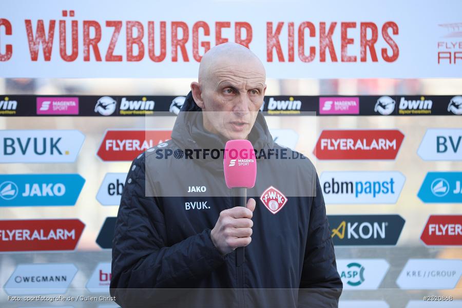 Interview, Ralf Santelli, FLYERALARM Arena, Würzburg, 13.03.2022, DFB, sport, action, März 2022, Saison 2021/2022, Fussball, 3. Liga, BVB, FWK, Borussia Dortmund II, FC Würzburger Kickers - Bild-ID: 2320868 Interview, Ralf Santelli, FLYERALARM Arena, Würzburg, 13.03.2022, DFB, sport, action, März 2022, Saison 2021/2022, Fussball, 3. Liga, BVB, FWK, Borussia Dortmund II, FC Würzburger Kickers - Bild-ID: 2320868