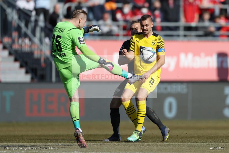 Luca Unbehaun, FLYERALARM Arena, Würzburg, 13.03.2022, DFB, sport, action, März 2022, Saison 2021/2022, Fussball, 3. Liga, BVB, FWK, Borussia Dortmund II, FC Würzburger Kickers - Bild-ID: 2320878