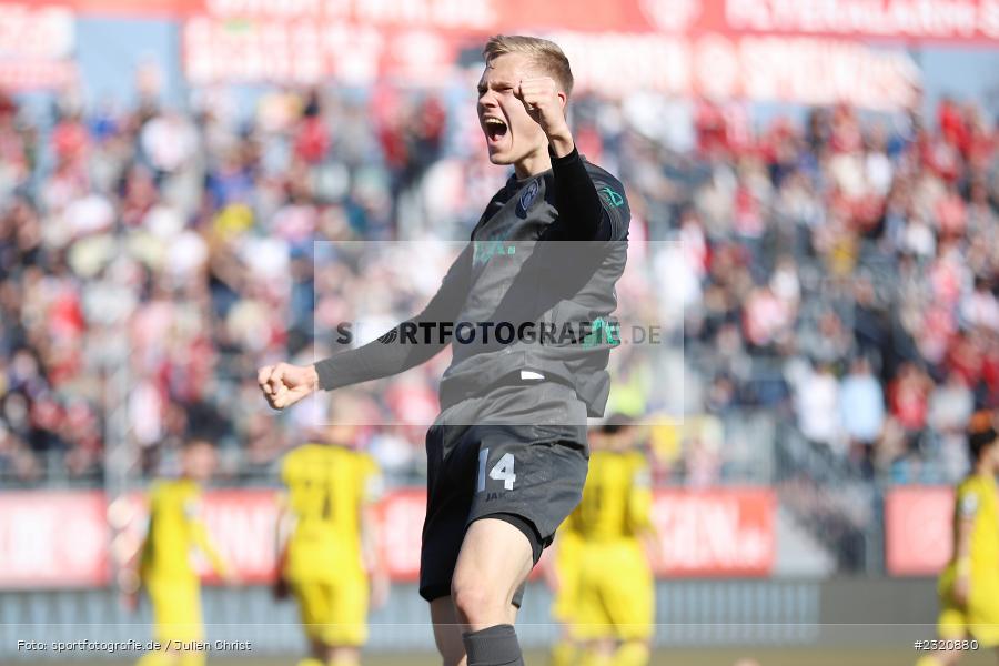 Freude, Torjubel, Louis Breunig, FLYERALARM Arena, Würzburg, 13.03.2022, DFB, sport, action, März 2022, Saison 2021/2022, Fussball, 3. Liga, BVB, FWK, Borussia Dortmund II, FC Würzburger Kickers - Bild-ID: 2320880