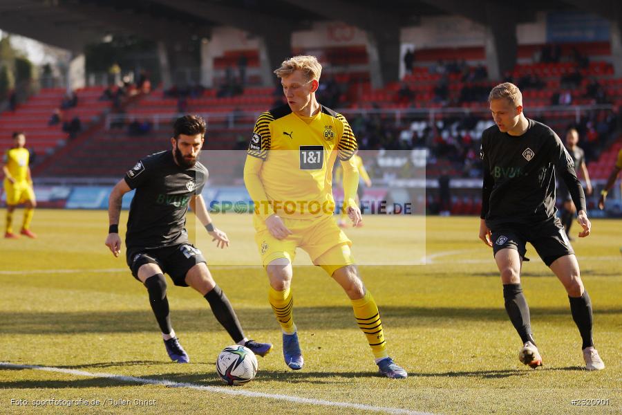 Ted Tattermusch, FLYERALARM Arena, Würzburg, 13.03.2022, DFB, sport, action, März 2022, Saison 2021/2022, Fussball, 3. Liga, BVB, FWK, Borussia Dortmund II, FC Würzburger Kickers - Bild-ID: 2320901