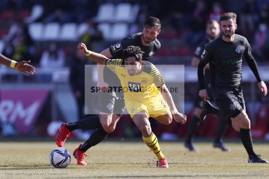 Immanuel Pherai, FLYERALARM Arena, Würzburg, 13.03.2022, DFB, sport, action, März 2022, Saison 2021/2022, Fussball, 3. Liga, BVB, FWK, Borussia Dortmund II, FC Würzburger Kickers - Bild-ID: 2320903